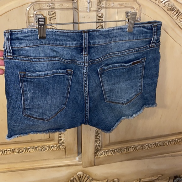 Jean Booty Shorts - Picture 2 of 3